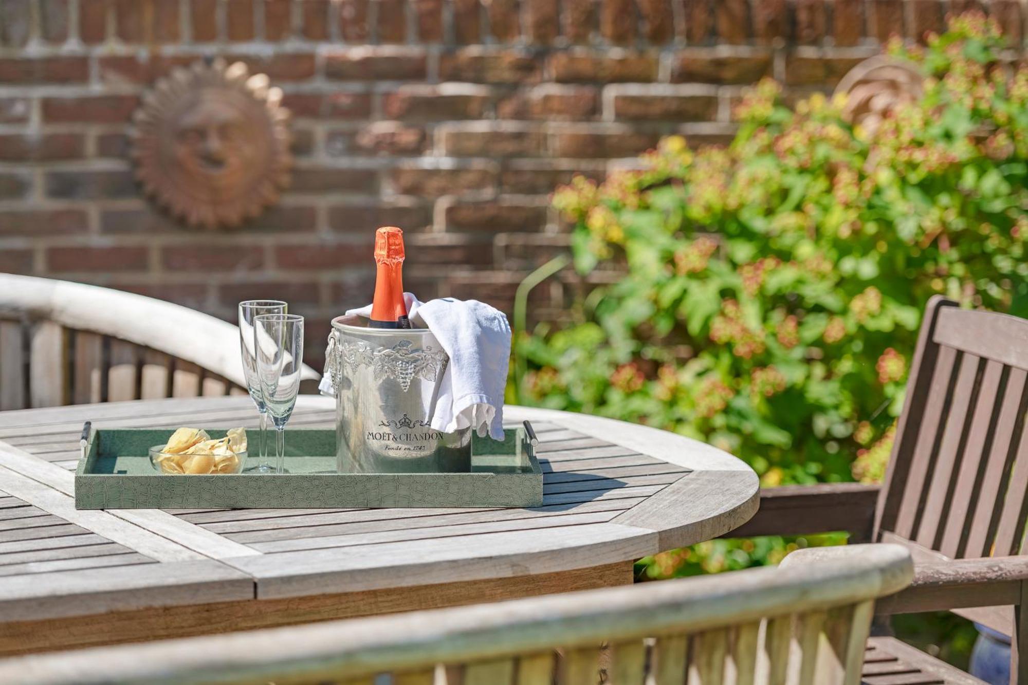 Westleigh Hotel Ashtead Luaran gambar