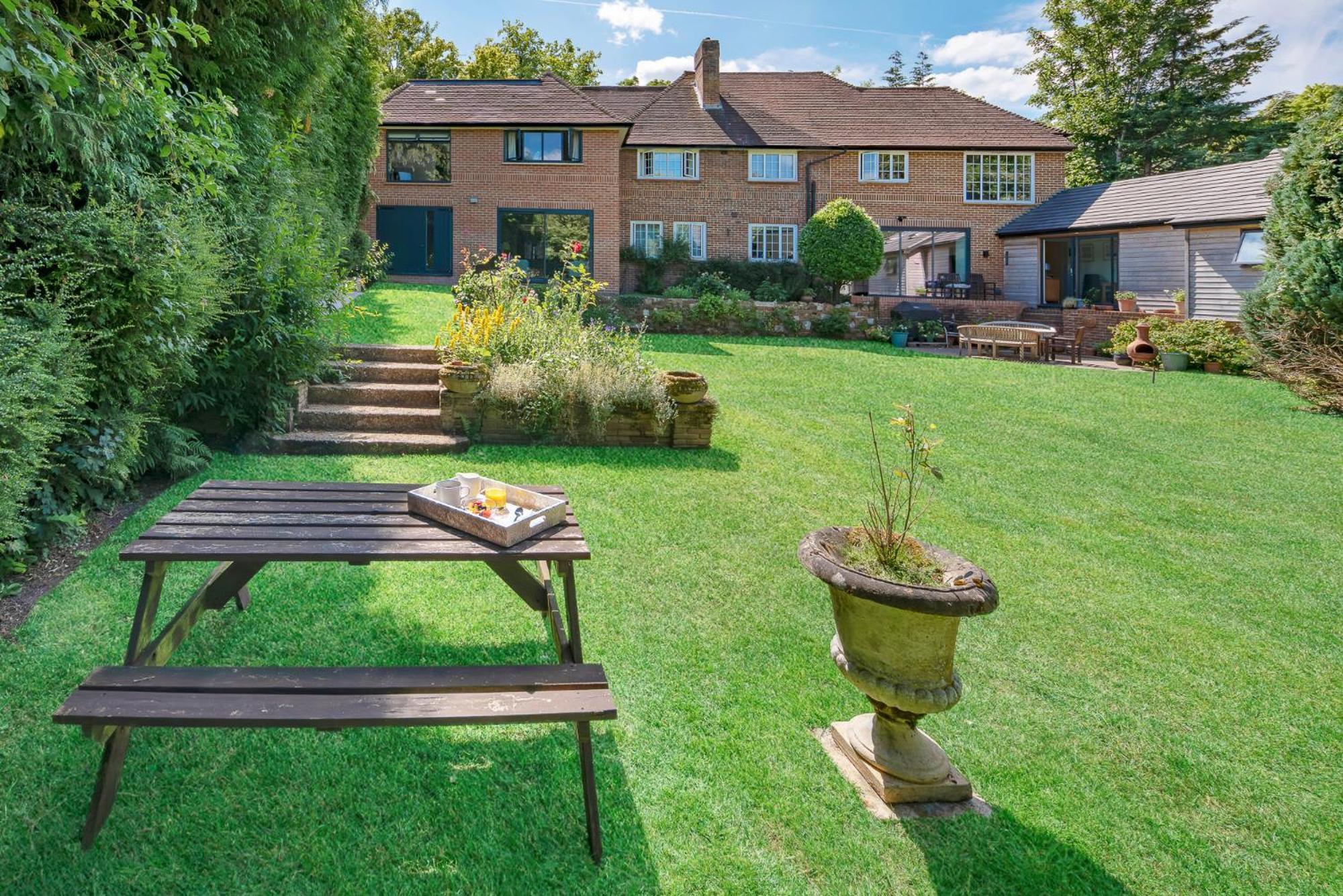 Westleigh Hotel Ashtead Luaran gambar